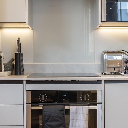 Modern, Stylish Newly Refurbished 2Nd Floor Apartment In Fitzrovia Londýn Exteriér fotografie