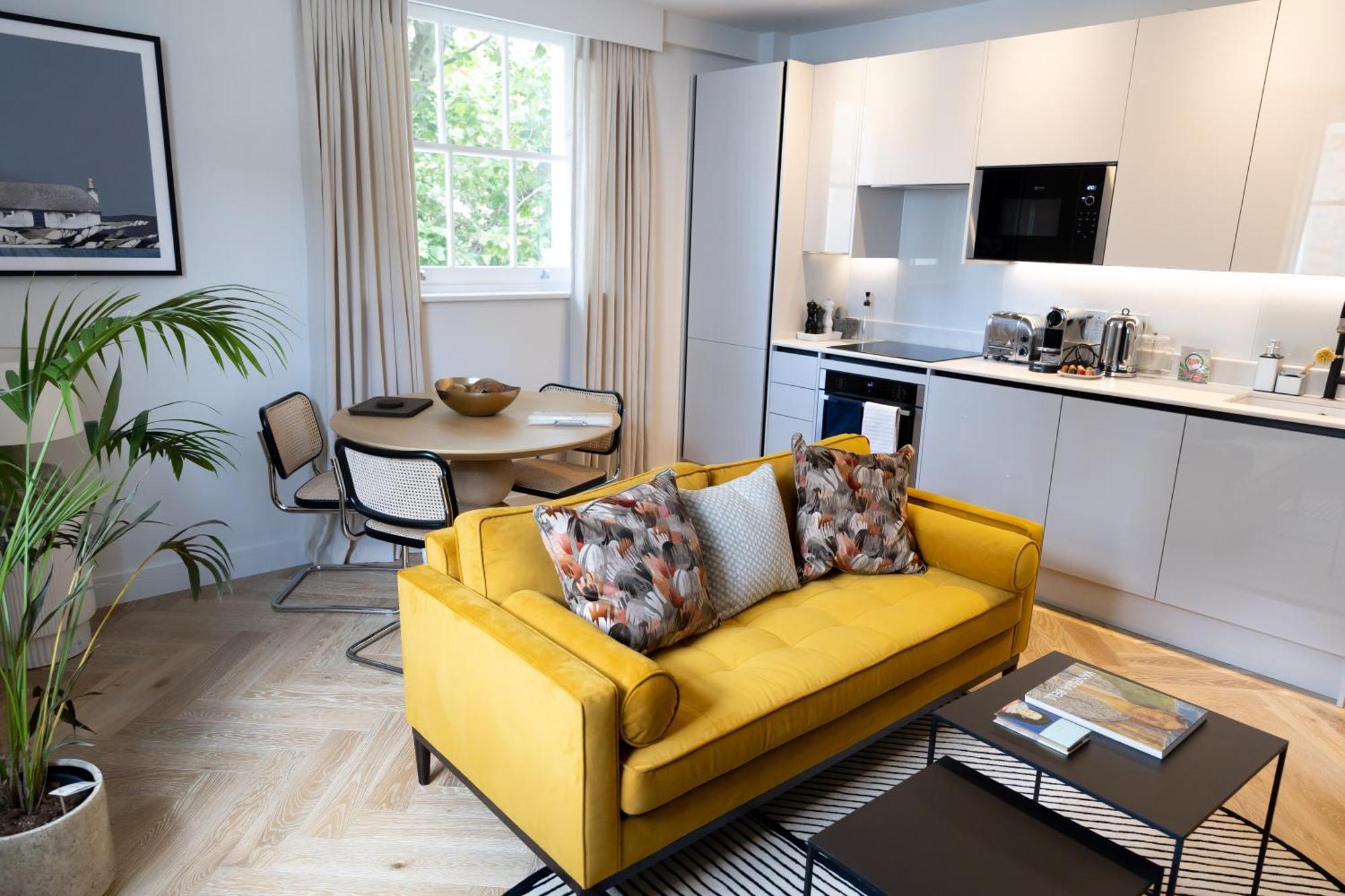Modern, Stylish Newly Refurbished 2Nd Floor Apartment In Fitzrovia Londýn Exteriér fotografie